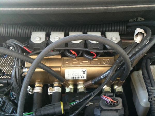 impianto_gpl_volkswagen_golf_tsi_1 impianto_gpl_volkswagen_golf_tsi_1